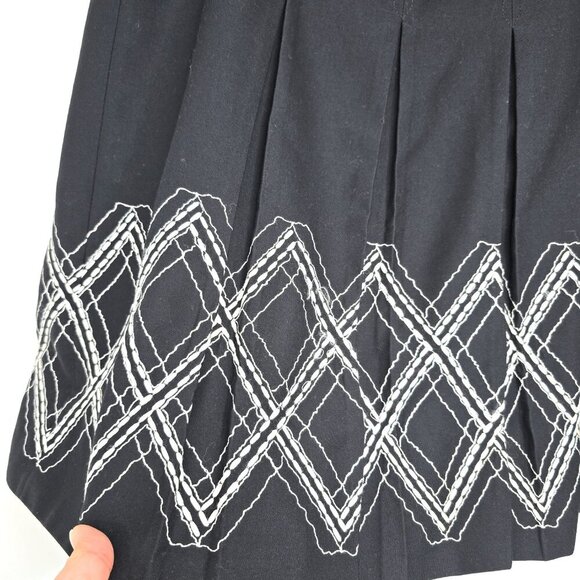 Ann Taylor Loft Embroidered Argyle Circle Box Pleat Skirt in Black White - Picture 4 of 8